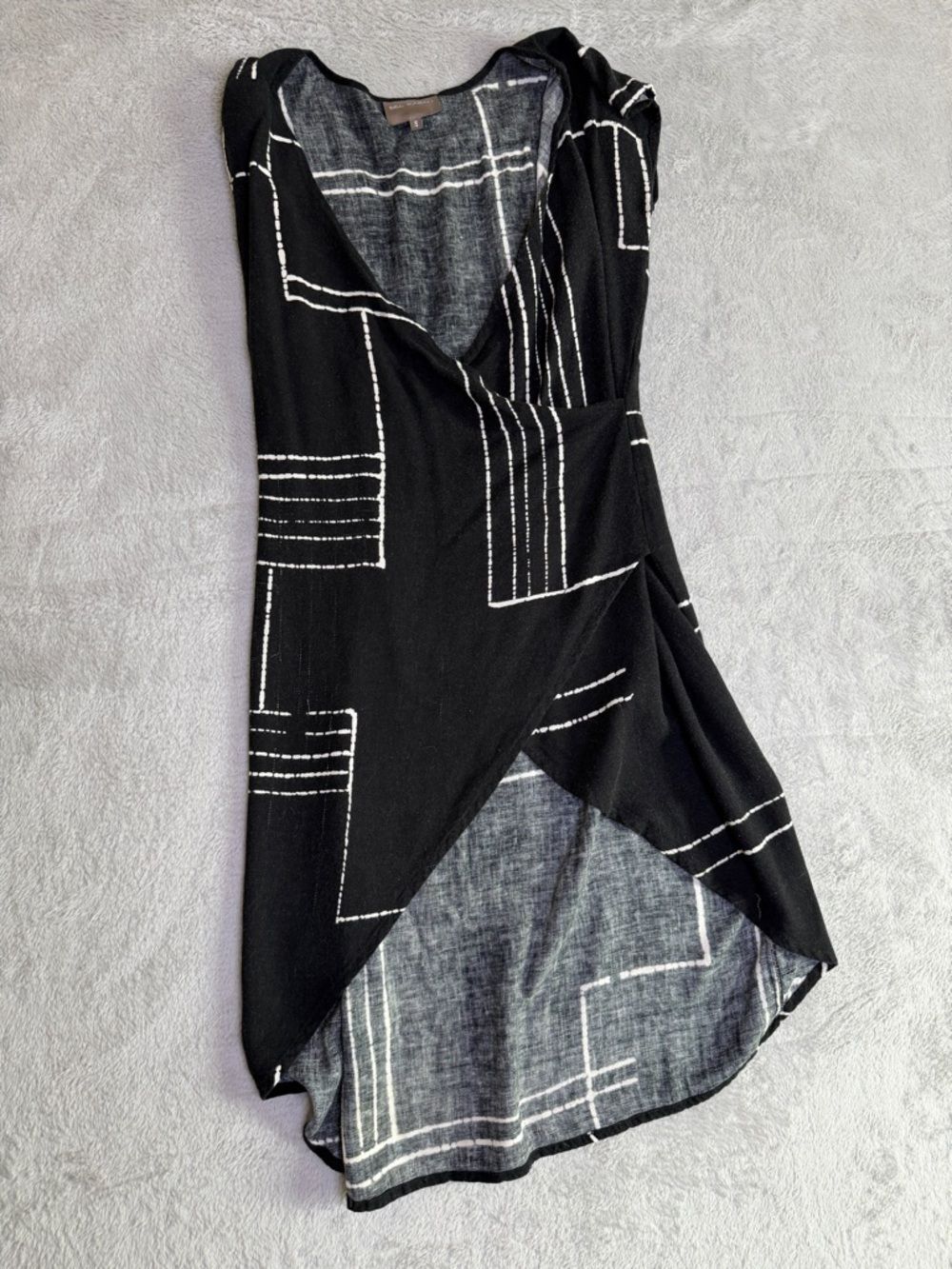 Bel Kazan Black & White Geometric hi/low Wrap Dress S